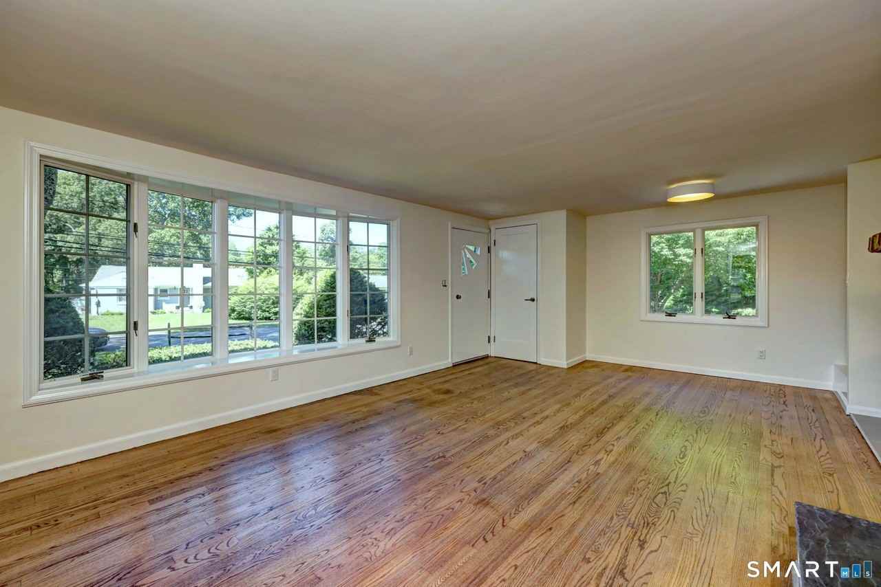 38 Eagle Rd - Photo 2 of 22