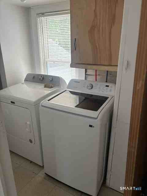 389 Main St - Photo 5 of 22