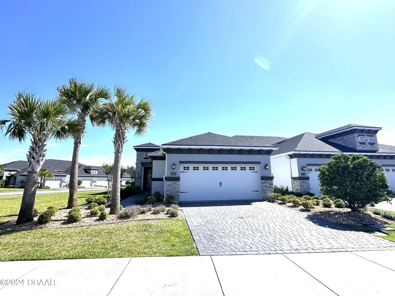 6326 Hanfield Dr - Photo 2 of 33