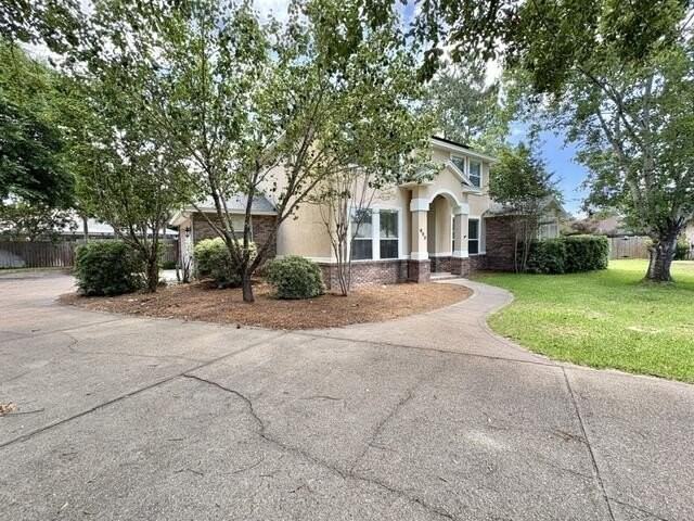 603 Buckeye Ct - Photo 4 of 50