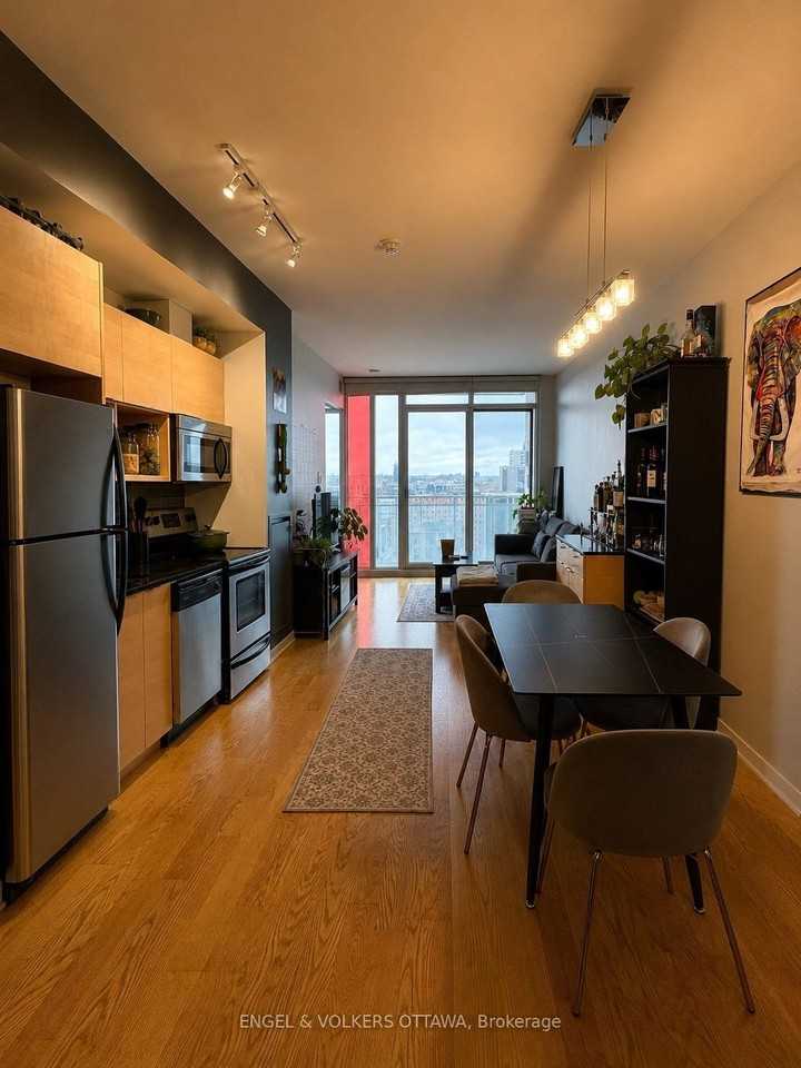 324 Apartment Building - Photo 3 of 12