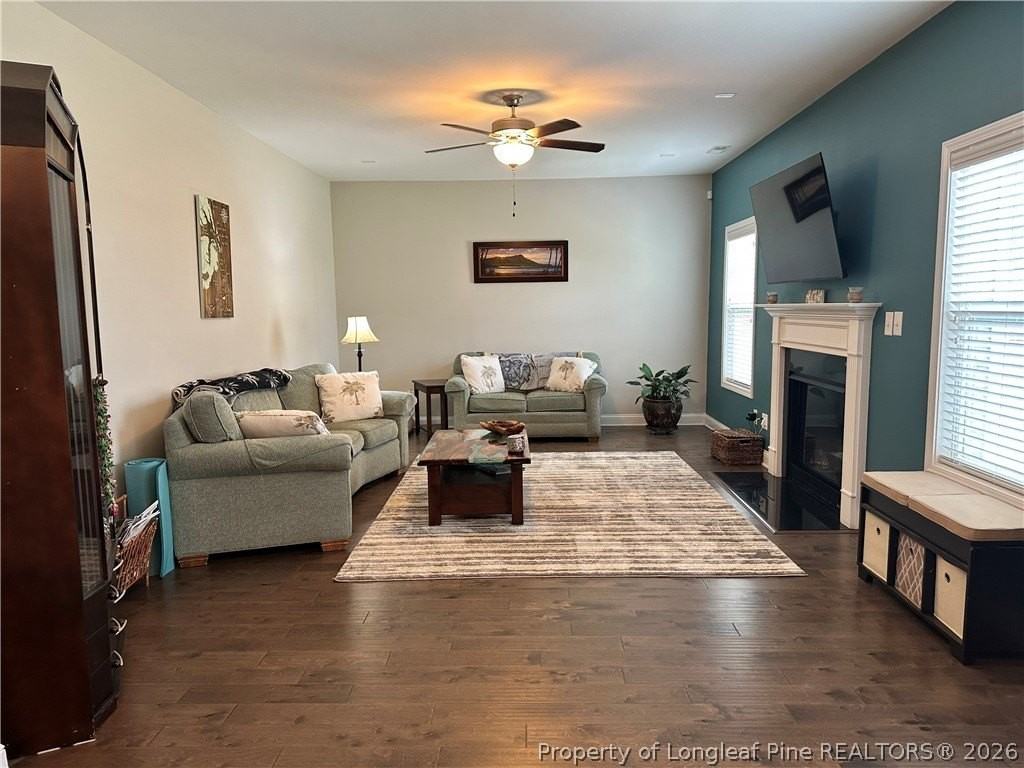 580 Stonebriar Ave - Photo 7 of 38