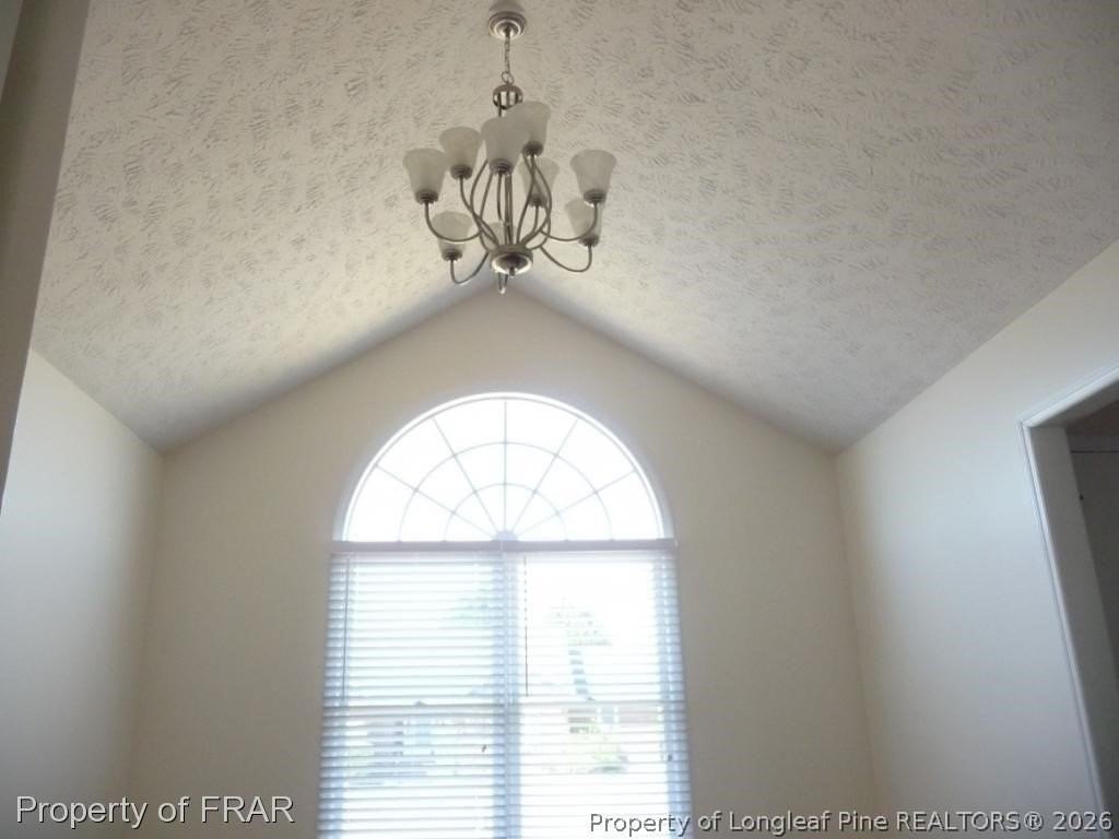 1191 Helmsley Dr - Photo 4 of 16
