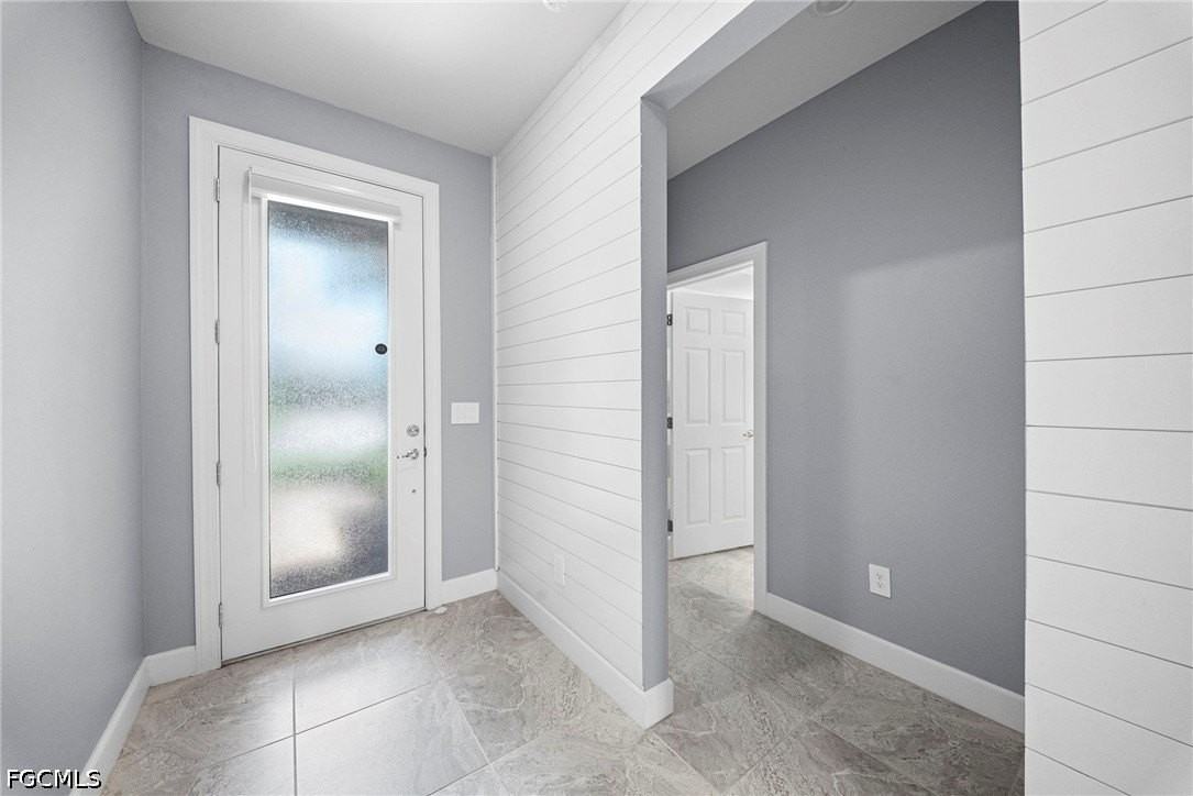 3685 E Hampton Cir - Photo 4 of 30