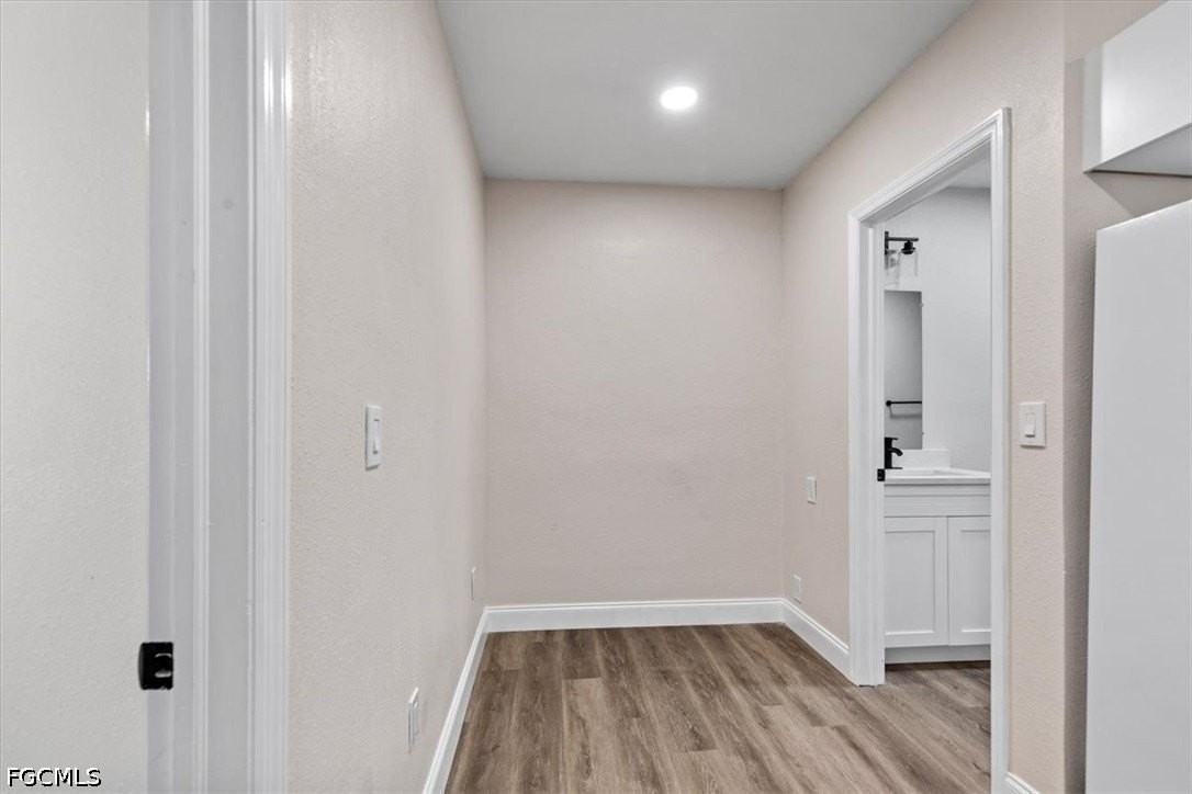 2570 Charleston Park Dr - Photo 5 of 6
