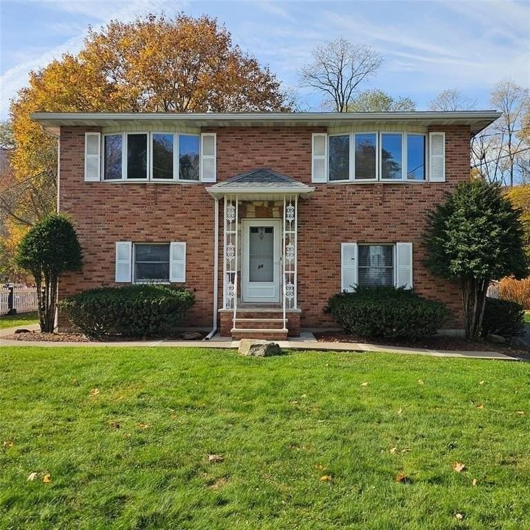 24 Pierce St - Photo 2 of 12