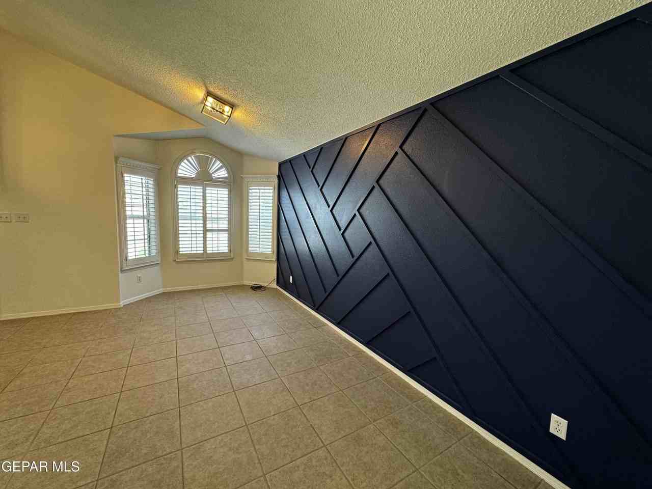 14344 Desert Shadow Dr - Photo 5 of 23