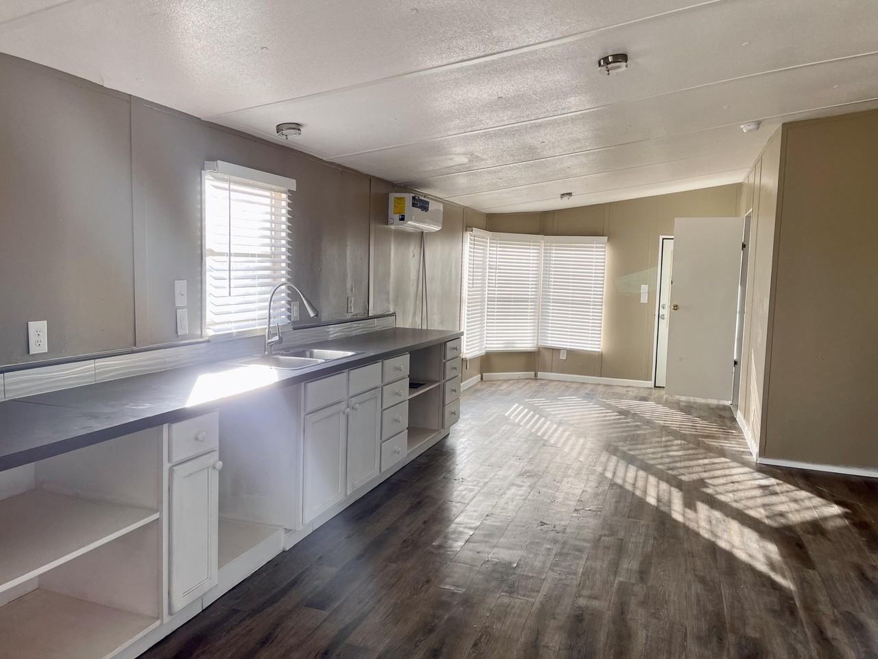 301 Vida Bonita Way - Photo 4 of 14