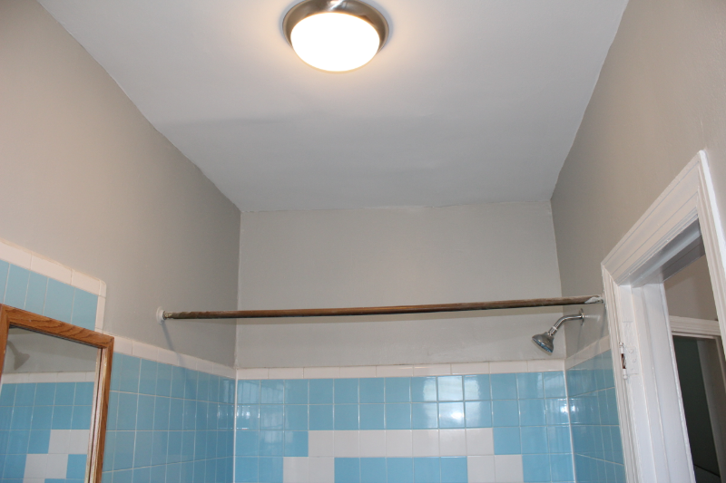 827 S 48th St #3RR - Photo 7 of 9