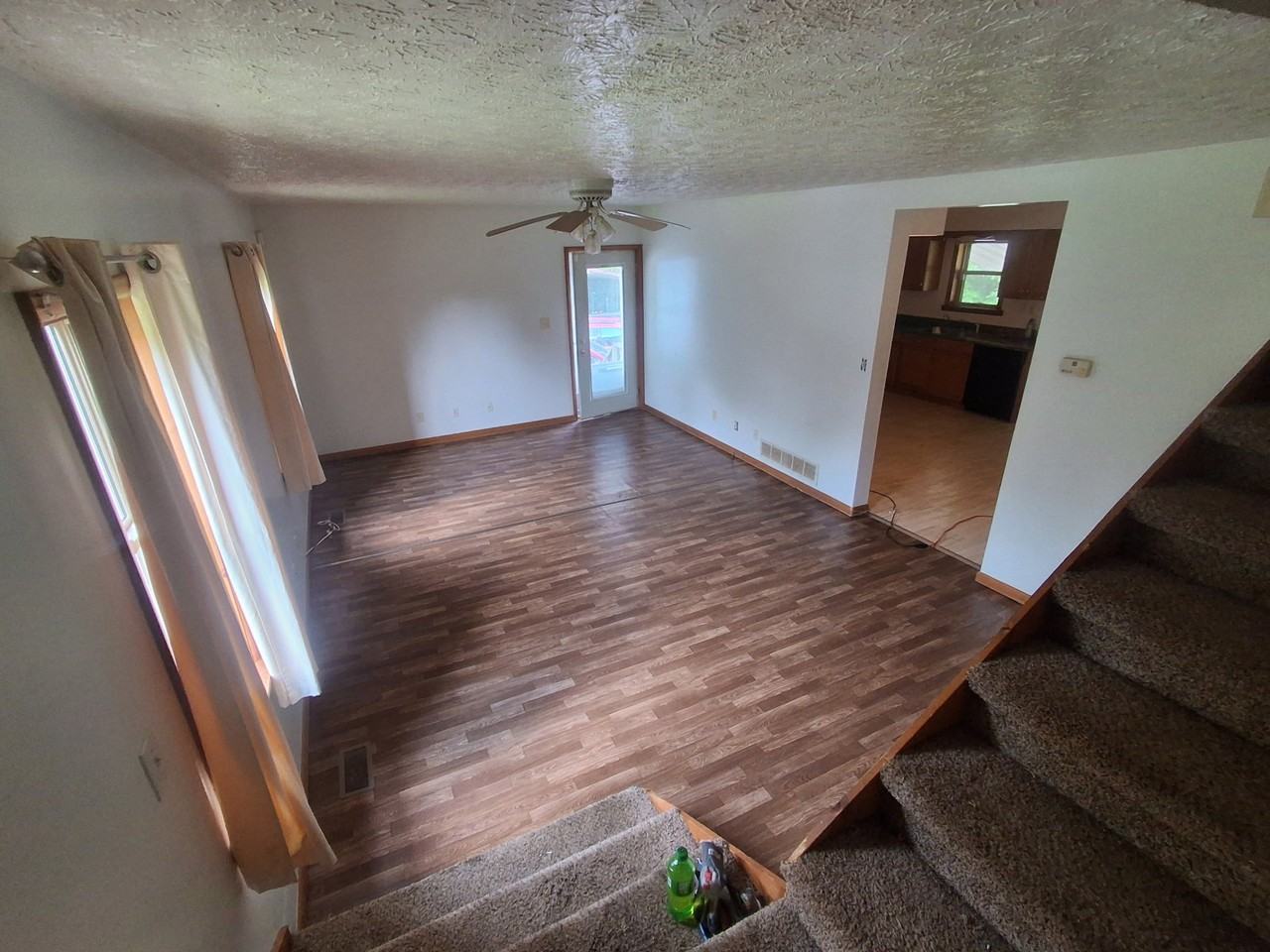 493 Brookside Dr - Photo 5 of 10