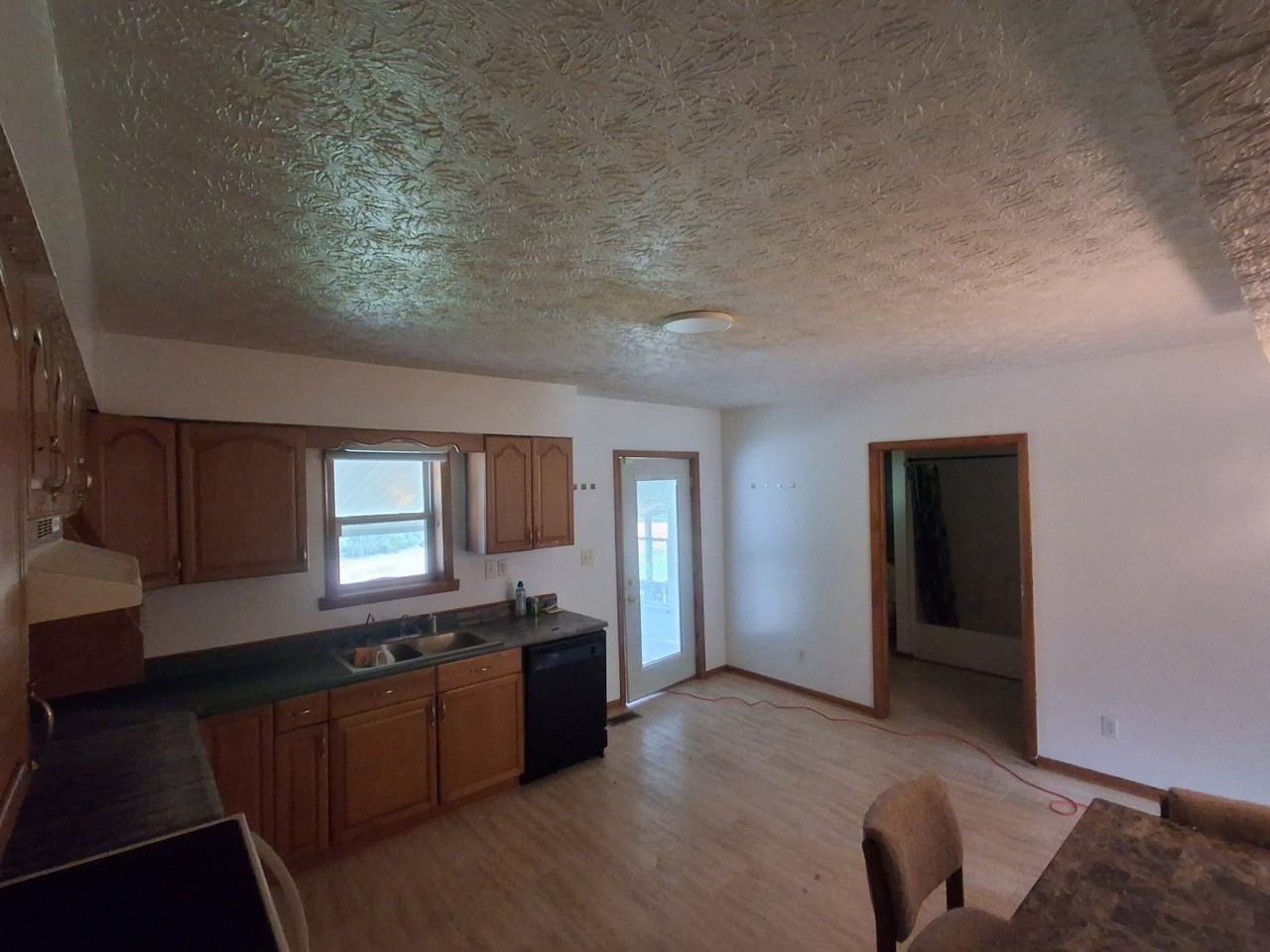 493 Brookside Dr - Photo 6 of 10