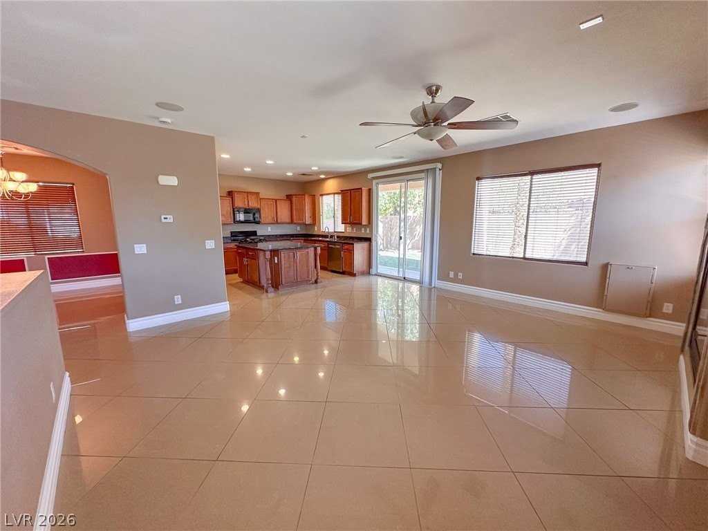 142 Castle Course Ave - Photo 2 of 37