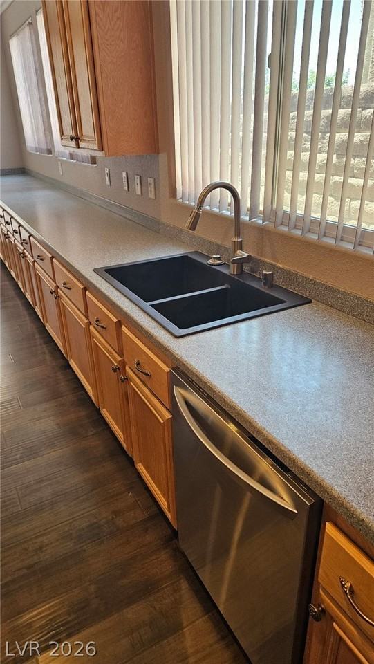 11077 Village Crest Ln - Photo 5 of 24
