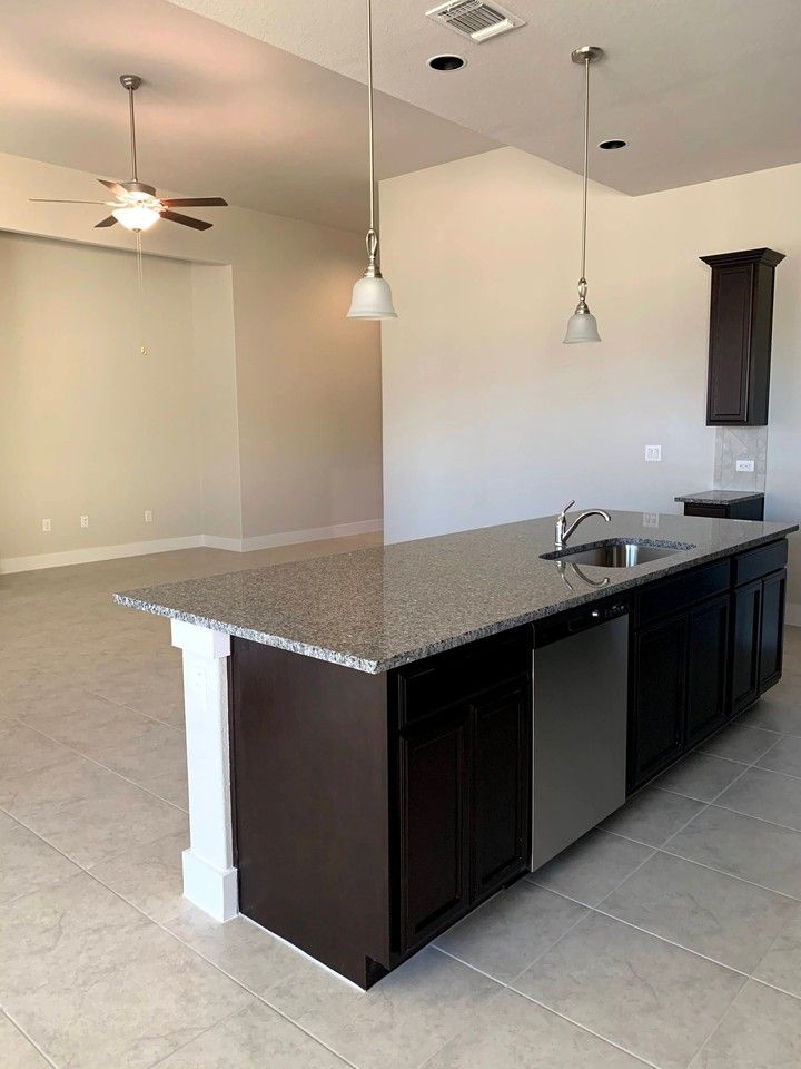 10717 Charger Way - Photo 6 of 35