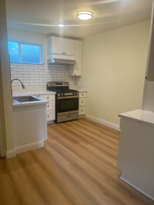 249 E Graham Ave #B - Photo 2 of 8