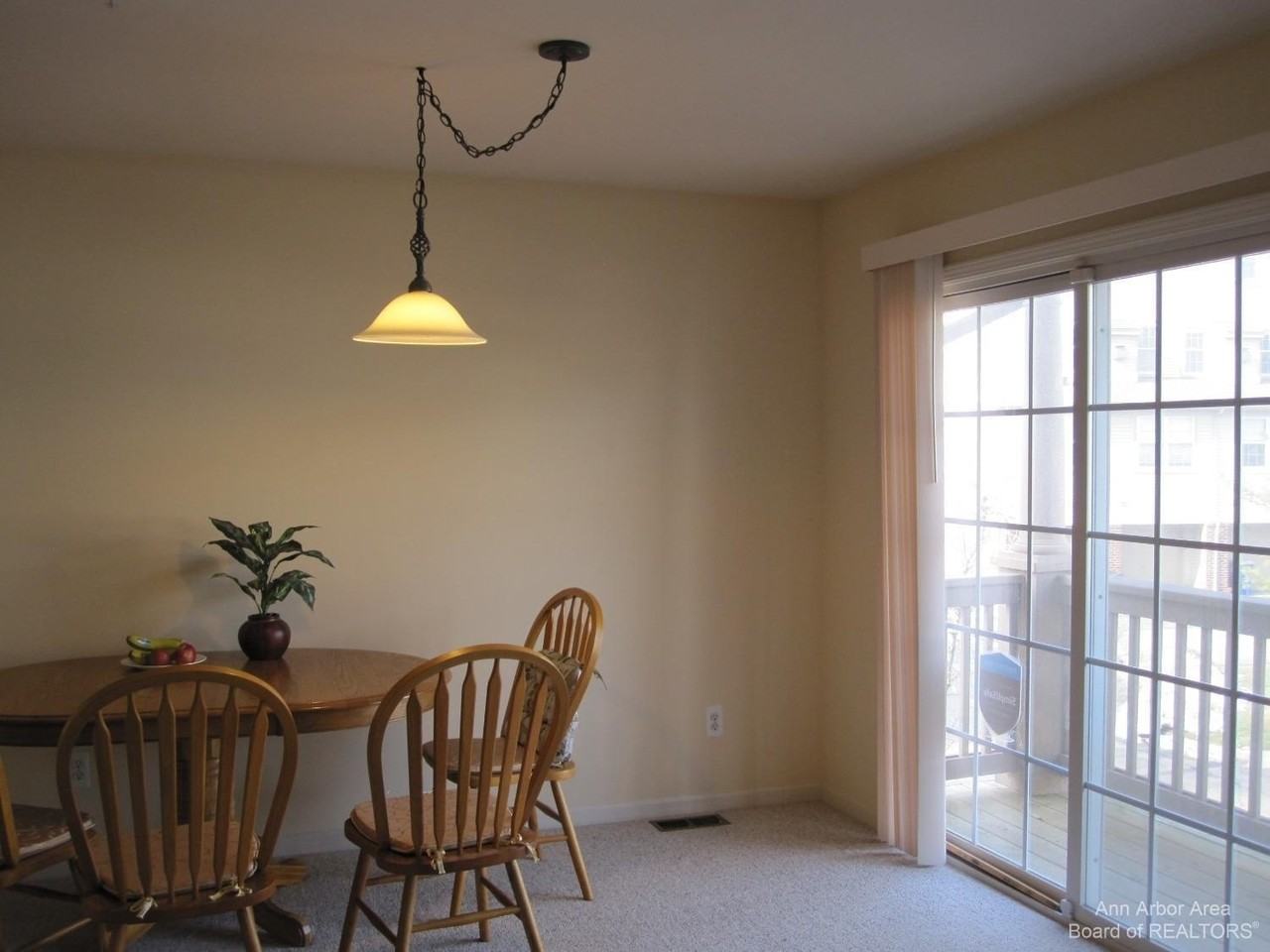 2806 Barclay Way - Photo 2 of 20