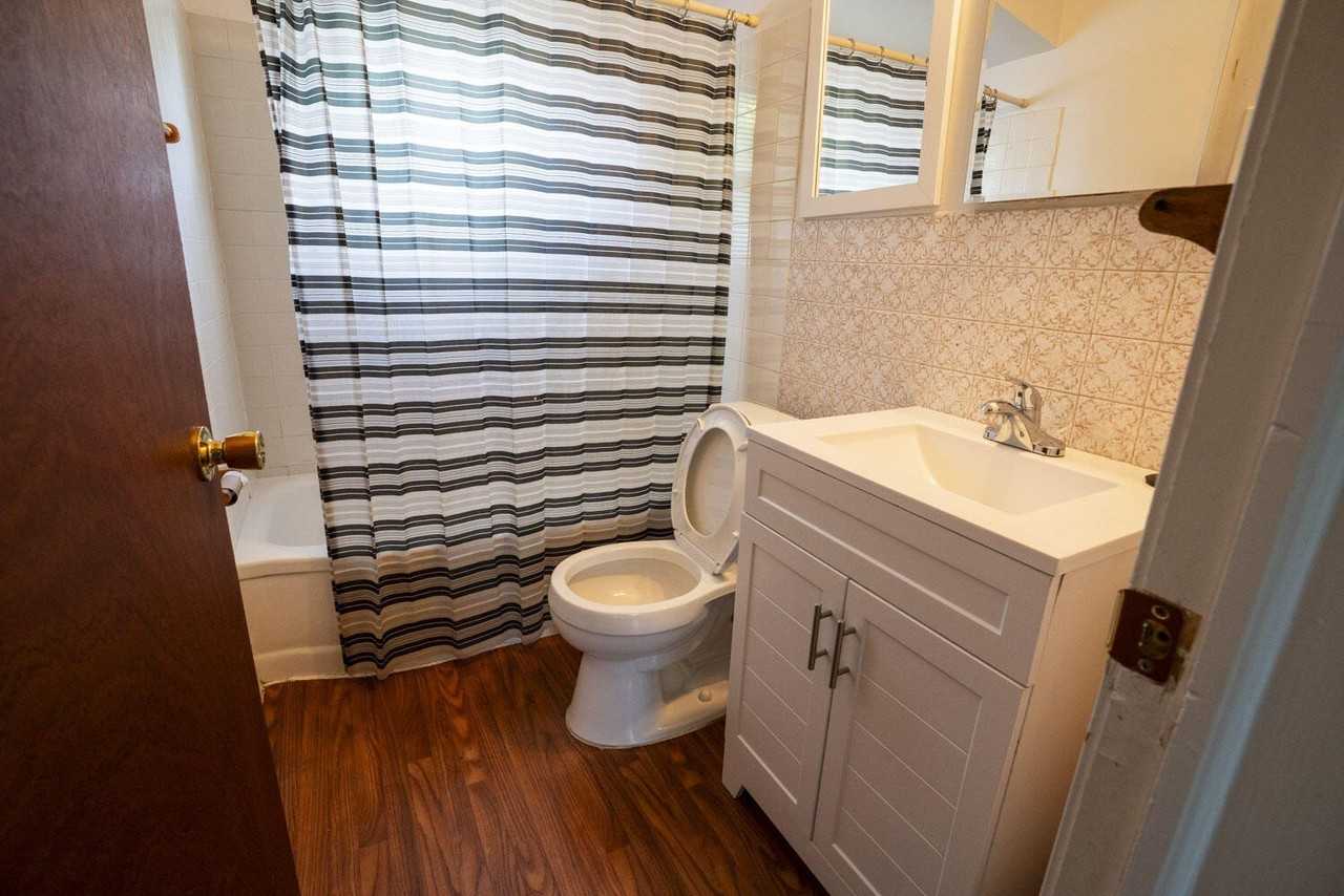 2631 Woodside St - Photo 6 of 11