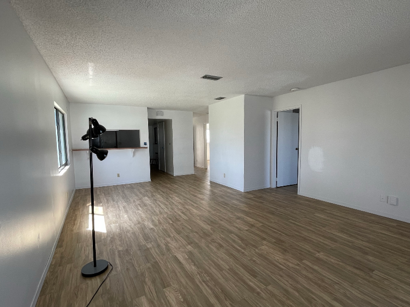 81 Emerald Ct - Photo 4 of 15