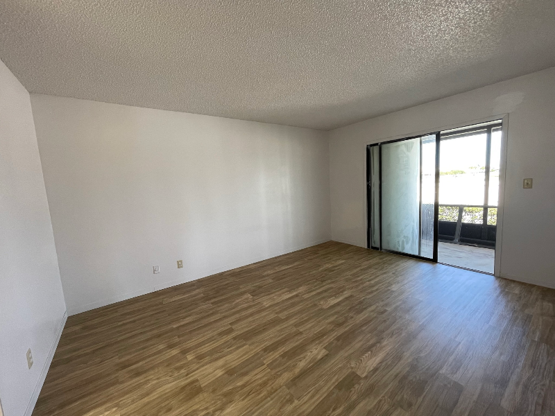 81 Emerald Ct - Photo 6 of 15