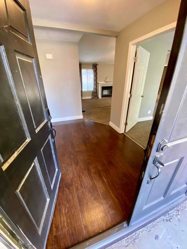 3073 Fowler Ave - Photo 5 of 27