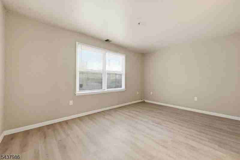 235 Dakota St #5 - Photo 6 of 11