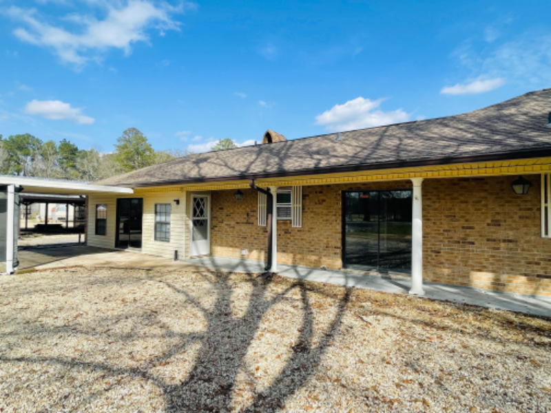 33230 Walker Rd N - Photo 4 of 19