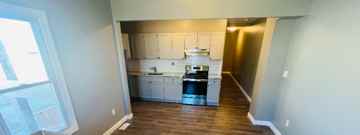 featured image of 820 High St N #A