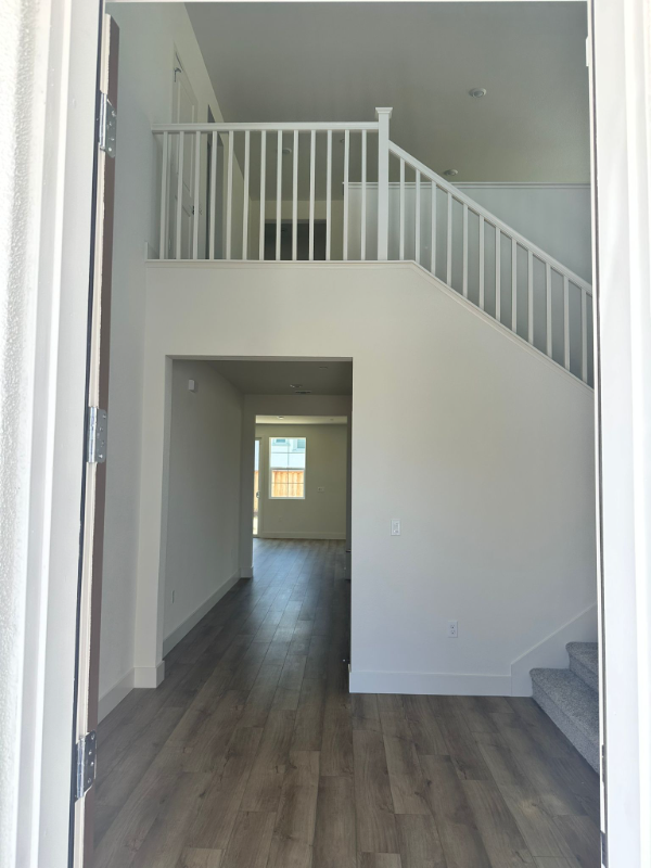 5377 Kusnick Ave - Photo 3 of 8