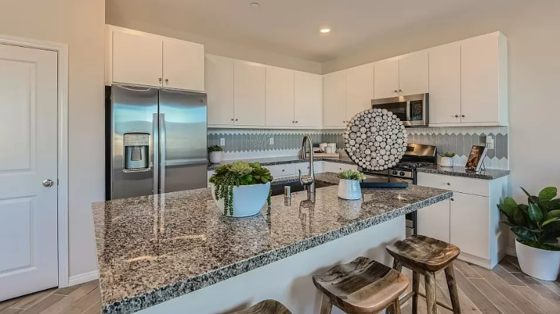 36594 Camino Springs Ave - Photo 4 of 31