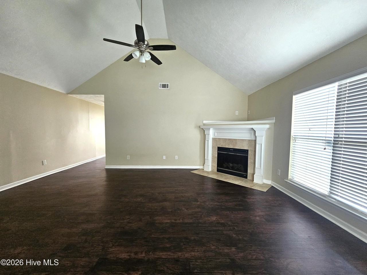 770 Michelle Ct - Photo 2 of 20