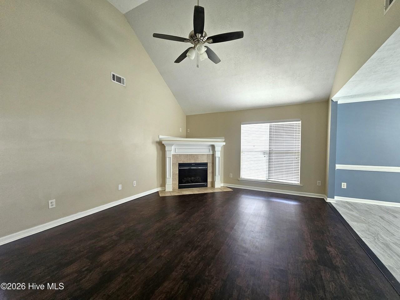 770 Michelle Ct - Photo 3 of 20