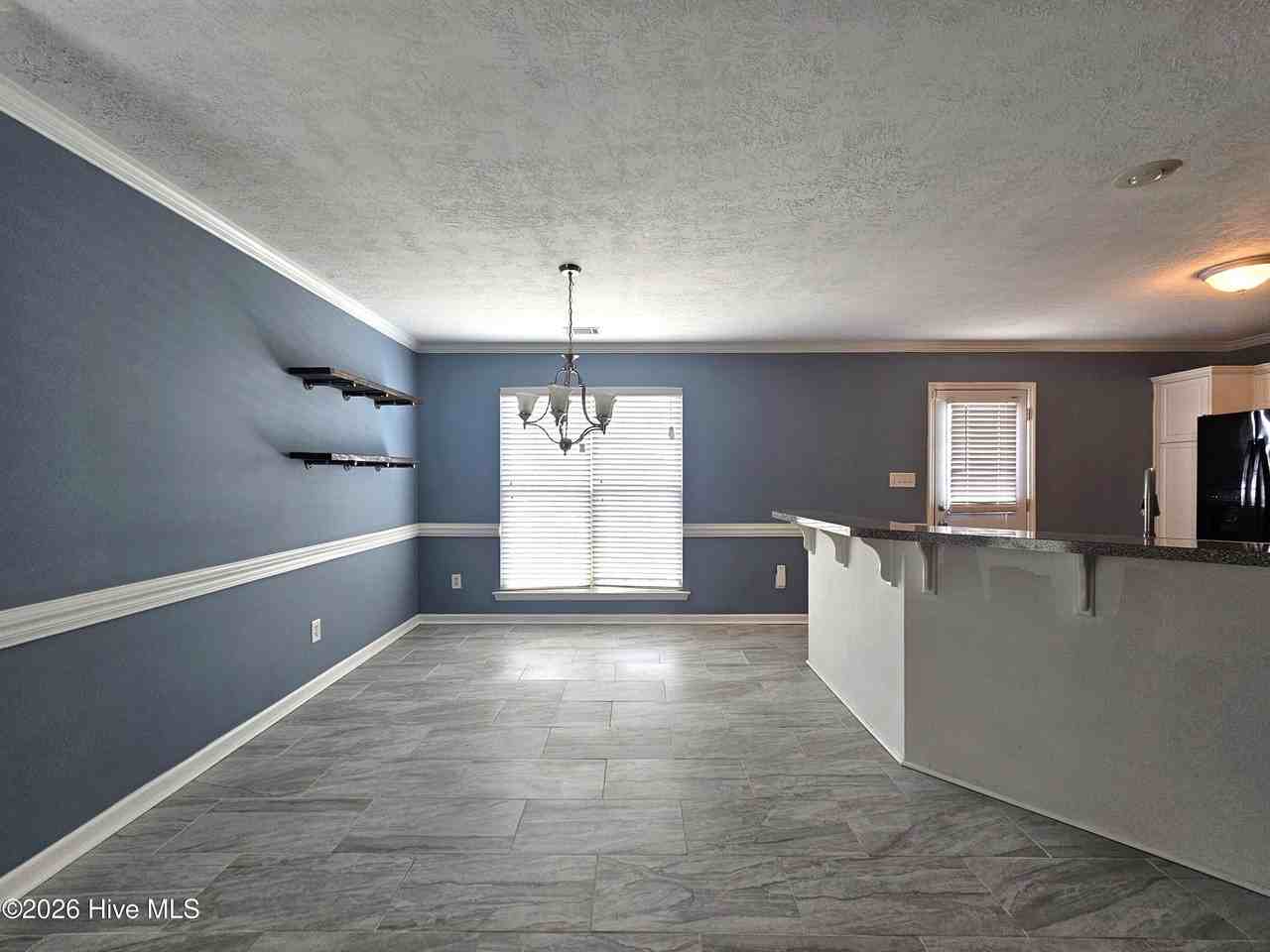 770 Michelle Ct - Photo 5 of 20