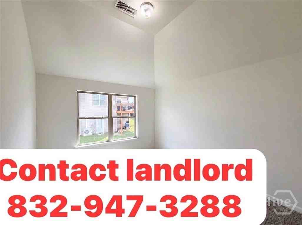 4440 Prather Son Dr - Photo 3 of 14