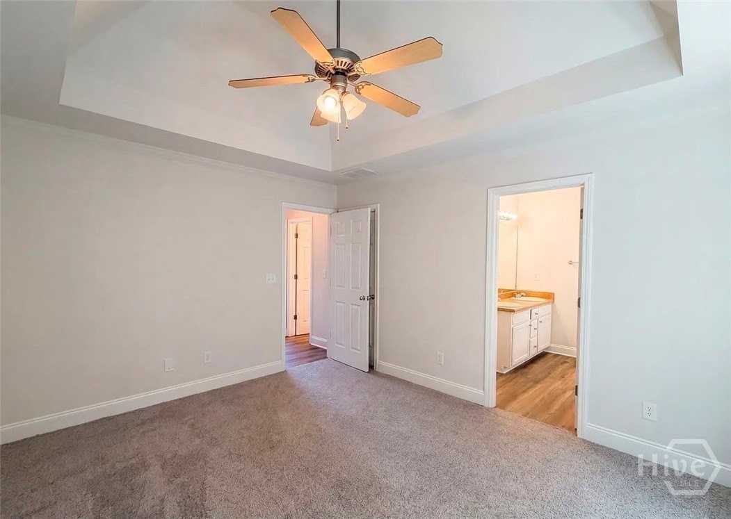 104 Peppertree - Photo 4 of 8