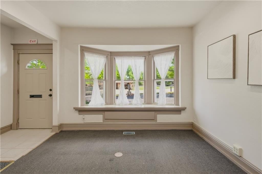 129 W 23rd St - Photo 3 of 12