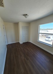 1030 S Nova Rd #17 - Photo 6 of 7