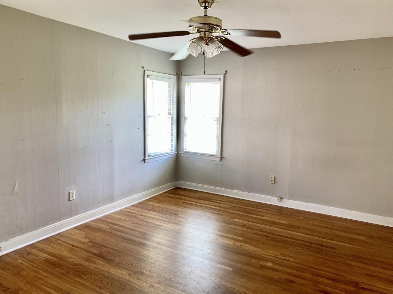 2707 30th St - Photo 6 of 10