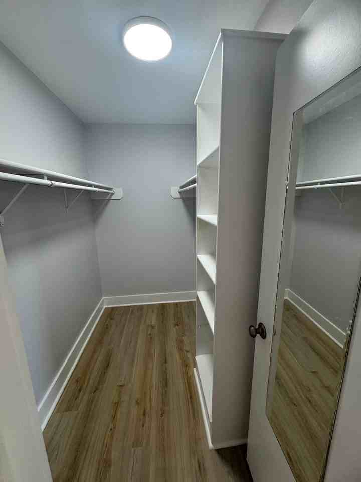 1503 Peach St - Photo 5 of 8