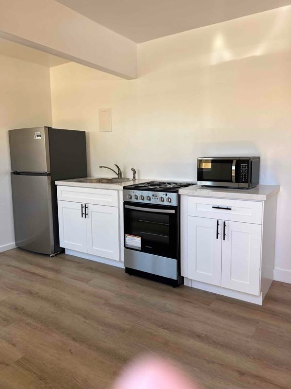 1765 Kraft St #A - Photo 3 of 9