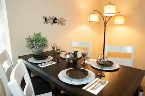 1003 N Matterhorn Rd - Photo 4 of 13