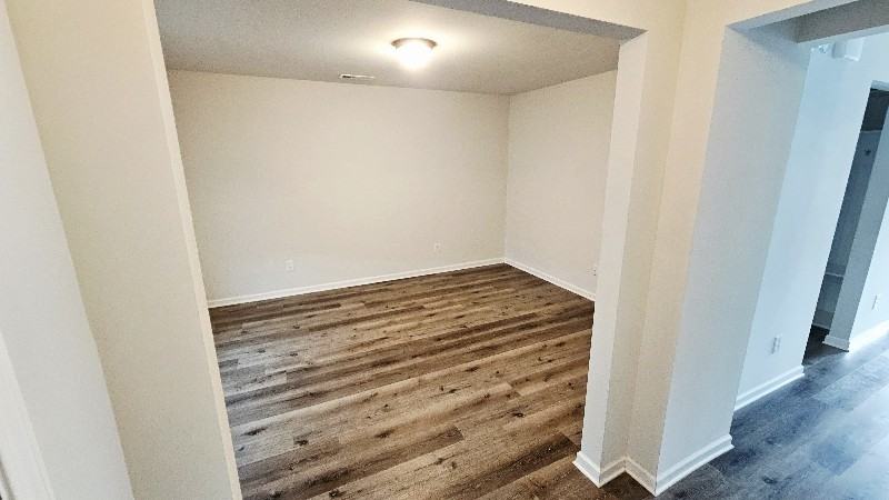 276 Fenrose Dr - Photo 7 of 20