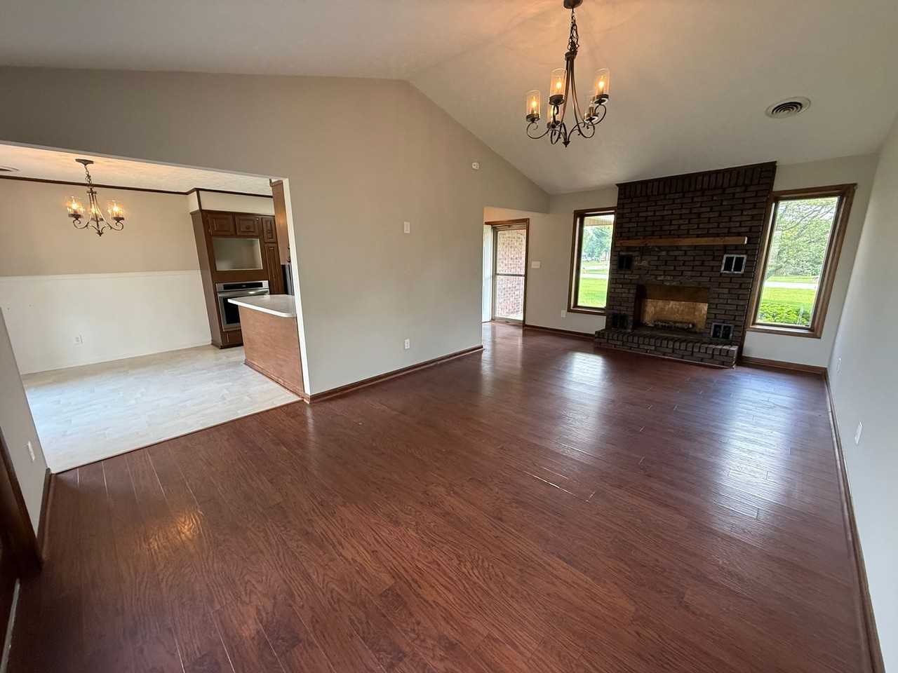 122 N Fairway Rd - Photo 5 of 16