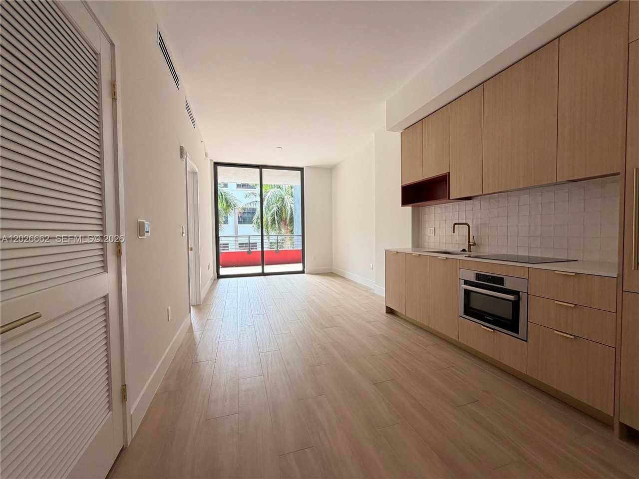 90 Ne 32nd St #209
