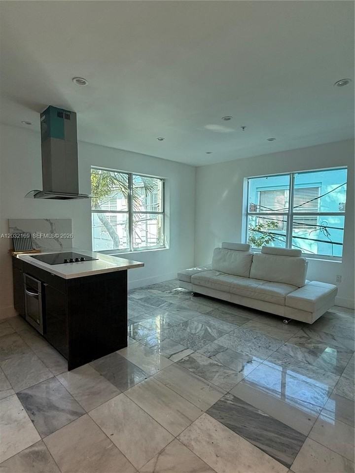 1560 Drexel Ave #103 - Photo 5 of 12