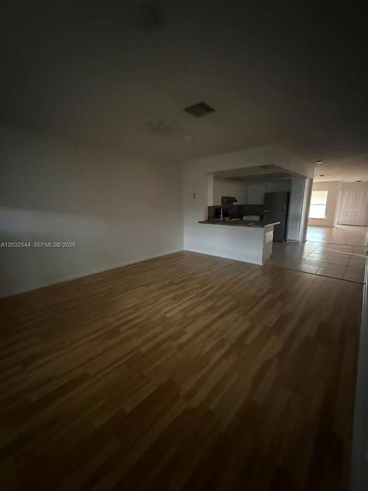 7813 Nw 70th Ct #1-2 - Photo 7 of 12