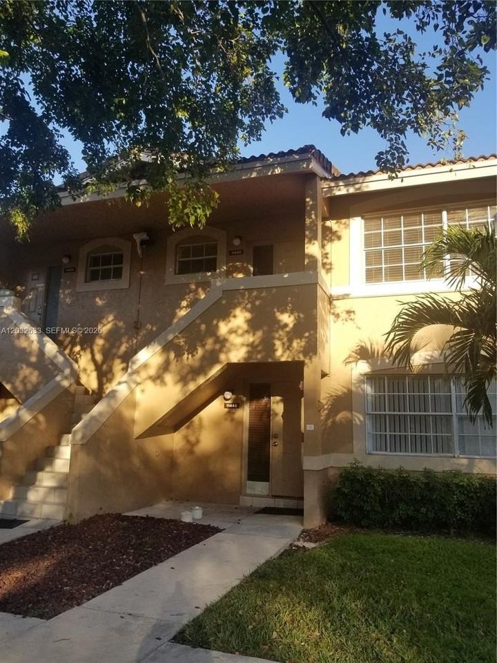 11450 Nw 43rd St #11450 - Photo 3 of 9