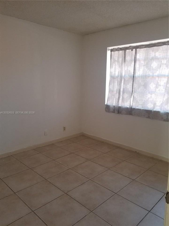 11450 Nw 43rd St #11450 - Photo 5 of 9