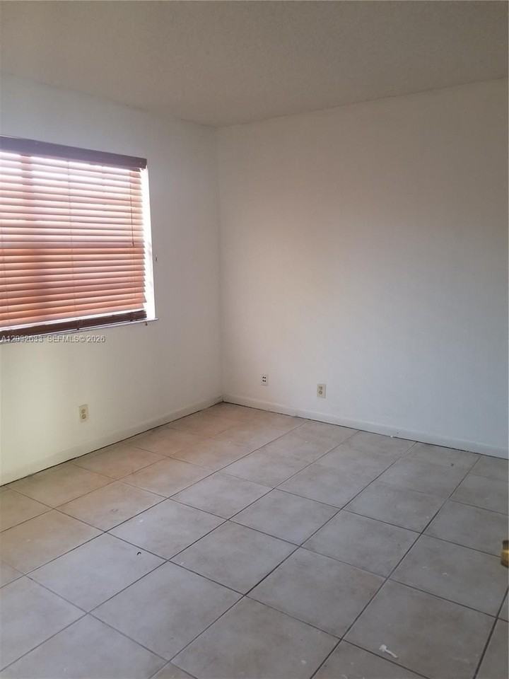 11450 Nw 43rd St #11450 - Photo 6 of 9