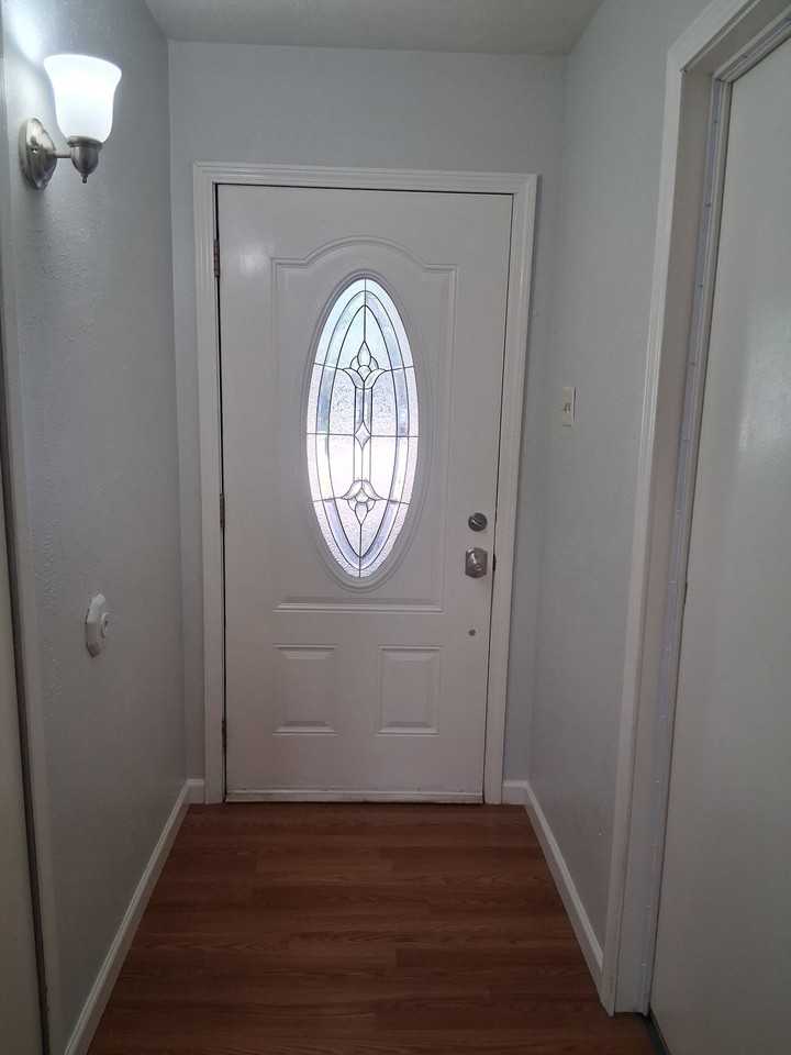 563 Cumberland Dr - Photo 3 of 20