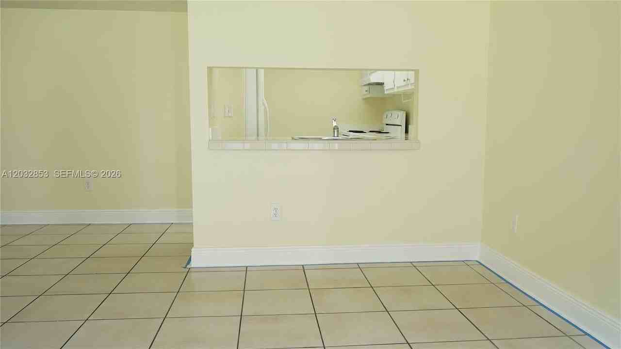 15326 Sunset Dr #11-14 - Photo 5 of 28